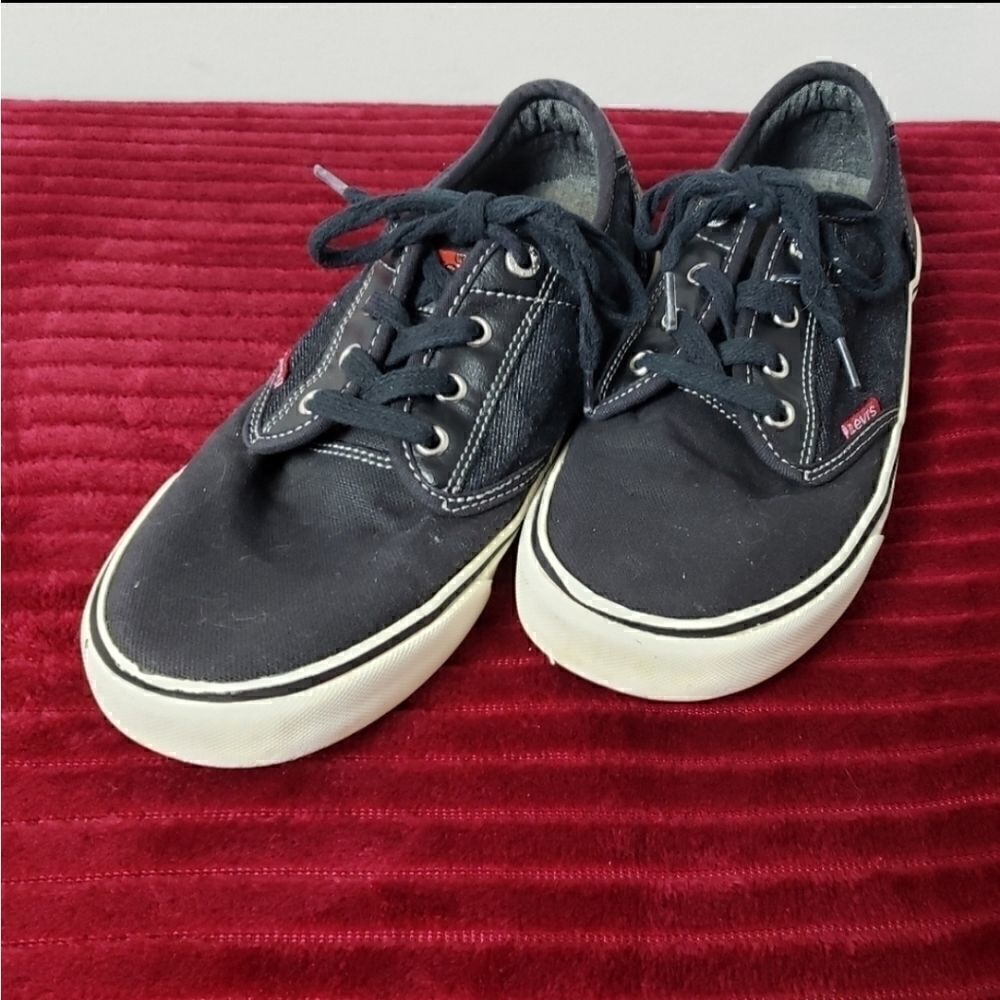 Levis Sneakers  